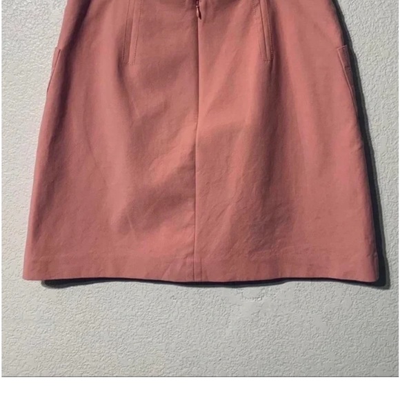 LOFT Pink Mod Mini Skirt - Two Pockets - Size 8 - Picture 2 of 2